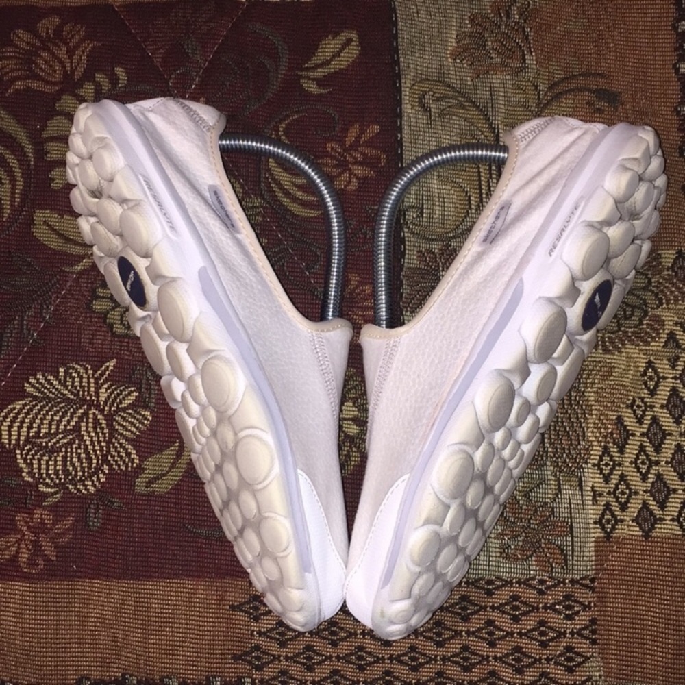 Skechers Gowalk Size 7.5